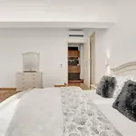 Palace Apartment *