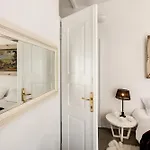 Apartment Palace *