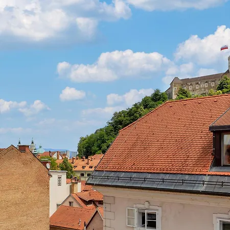 Castle View Palace * Laibach