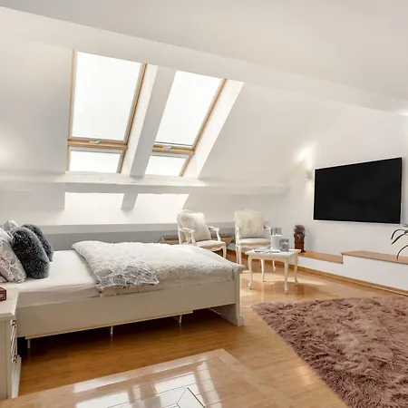 Palace Λιουμπλιάνα