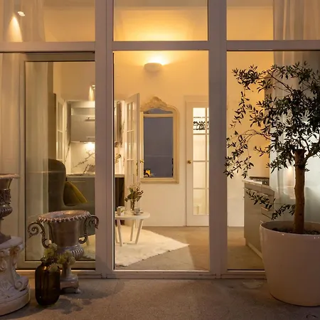Palace Daire *