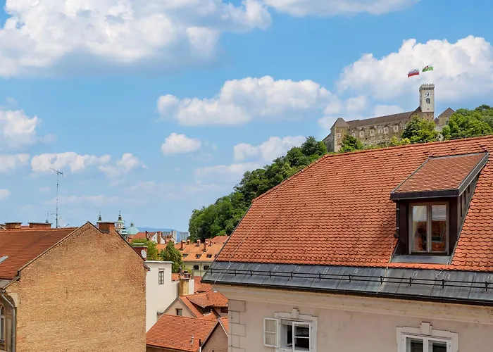 Palace * Λιουμπλιάνα